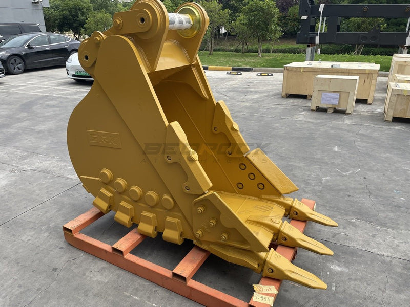 30in Heavy Duty Excavator Bucket fits CAT 324D/E,326/D2/F,329D/E,330D2/F,335F Excavator - EB324CBHD - 30 - 0.70 - Excavator Bucket - Bedrock Attachments