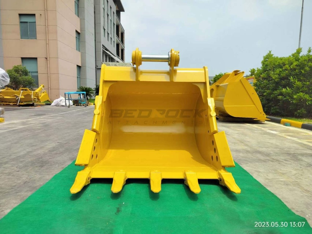 54in General Purpose Excavator Bucket fits CAT 320 Excavator - Bedrock ...