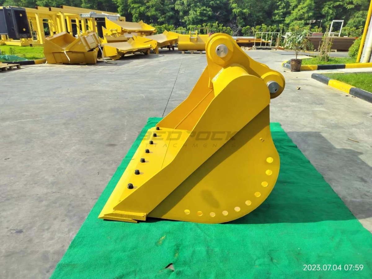 72” Excavator Cleaning Bucket fits CAT 324E 329E Excavator - Bedrock ...